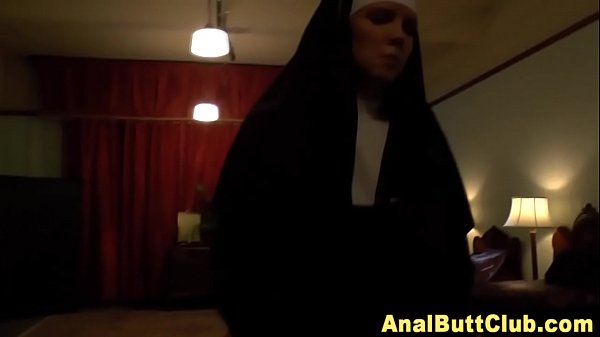 Kinky les nuns ass finger