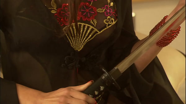 Layla Rivera isn't fooling around when she gets into the bedroom with one of the strong...