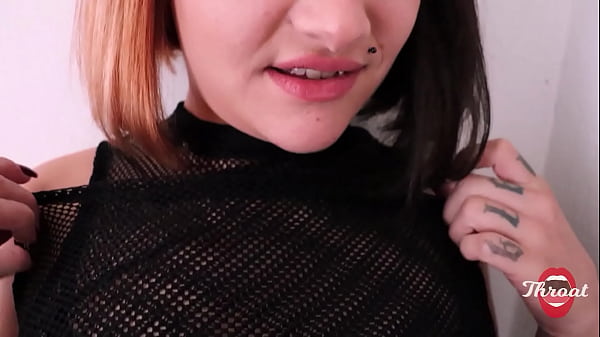 Download Video - A meia-irm&atilde; da minha namorada me deu uma bela mamada na rola&comma; quase fomos pegos