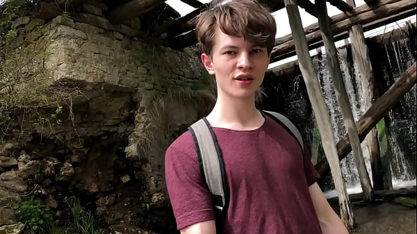 Hot Hunk Jerking his Big Dick (23cm) in Public ...