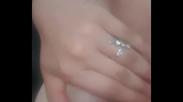 Latina masturbándose fatima