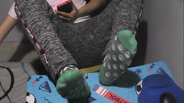 Download Video - Taking a rest with my barefeet and sweaty green socks at night