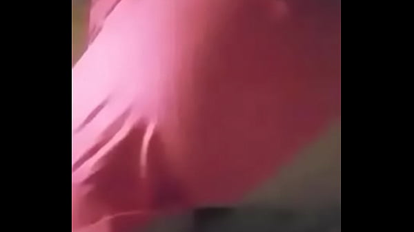 Putita muestra la Colita