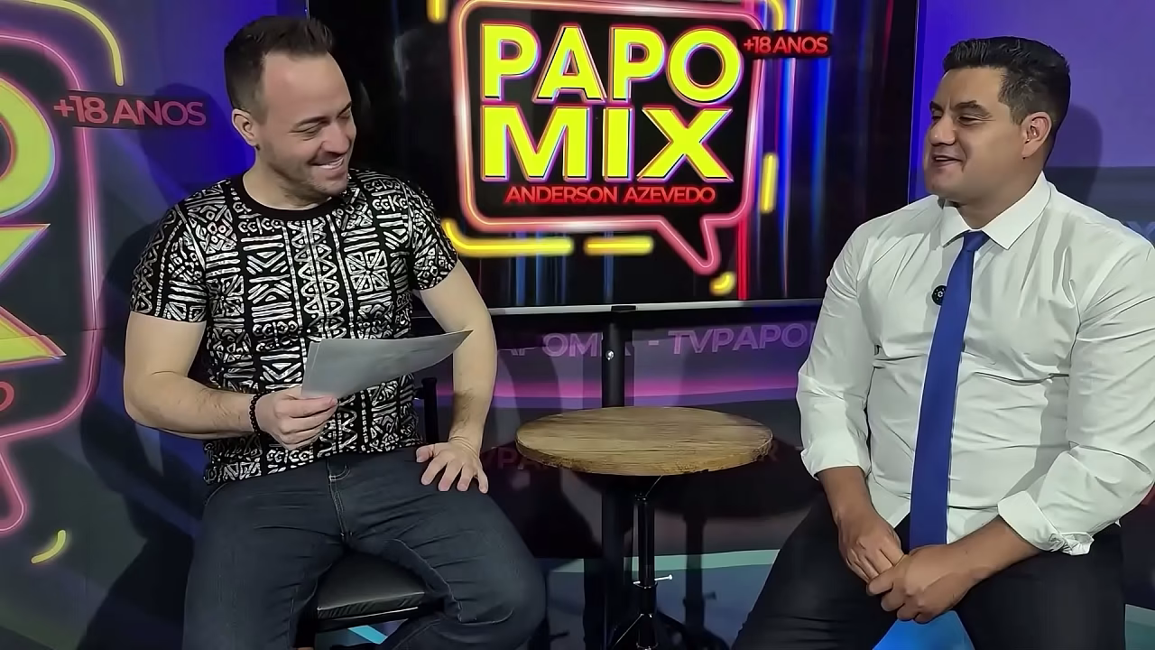 Yuri Gaúcho revela historias reales entre bastidores tras 24 años de carrera.
                      pornstar public gay muchos negros
