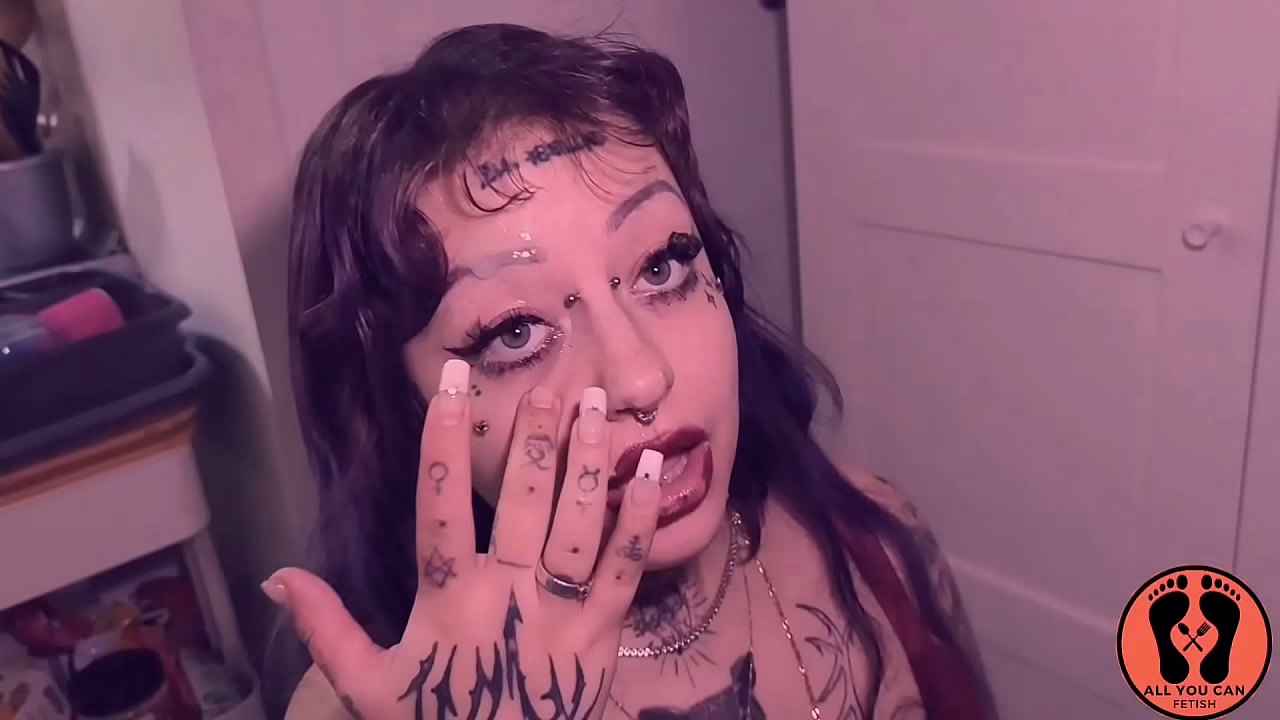 THICK FACIAL CUMSHOT GOTH CHUBBY GIRL