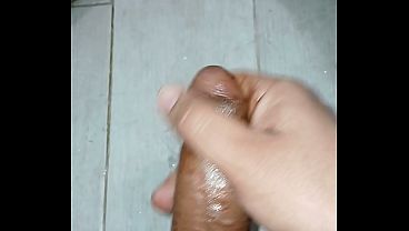Look at my penis covered in liquid chocolate and imagine it in your mouth