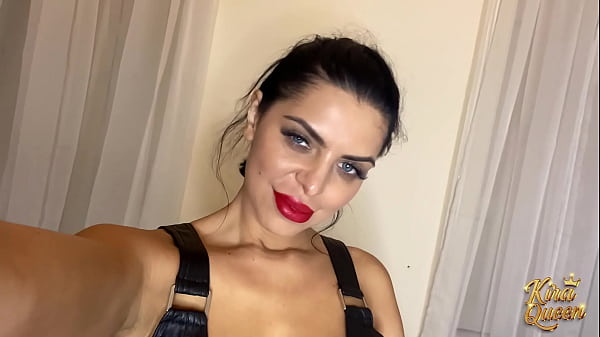 Kira Queen Rubs Her Clit To A Gushing Orgasmic Finish!