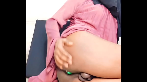 Sexy and horny muslim hizabi horny sissy shamale fuckck