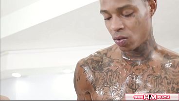 ラルフ・ウォーレンは、アリー・クーパーから彼のペニスと身体の各部位への崇拝を受ける！