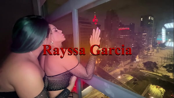 La colegiala mas caliente de clase keeyb2 detr&aacute;s de camaras