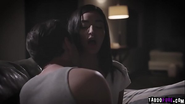 Emily Willis gets devirginized by uncle taking her virginity away from her!