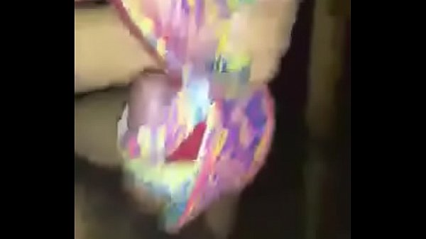 Download Video - Me masturbo con los tacones de mi amiga y se los dejo llenos de semen