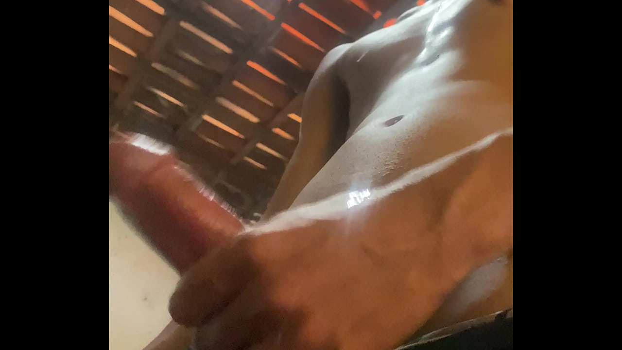 Chico joven masturbándose
                   dildo masturbation gozada muchos negros