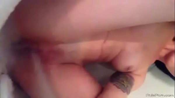 Horny girl fingers her pussy and squirts cum