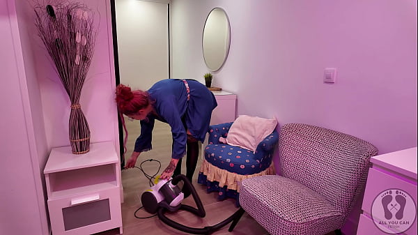 4K VACUUM CLEANER VACUUMING MY TITS ASS PUSSY TILL ORGASM