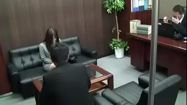 Download Video - Bitch knows her job