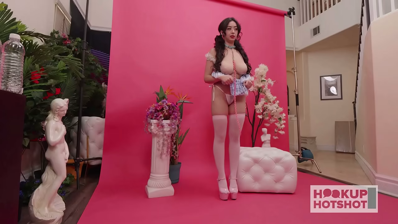 BTS - Busty Blonde Chloe Surreal Builds Intense Anticipation In Photoshoot Prep!