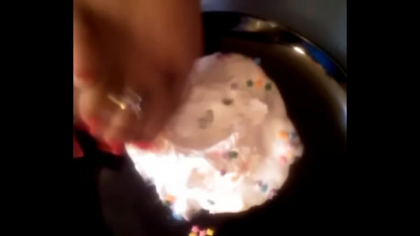 thumb whipped cream