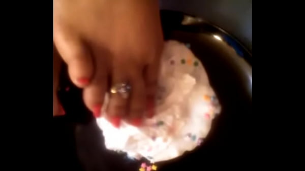 thumb whipped cream