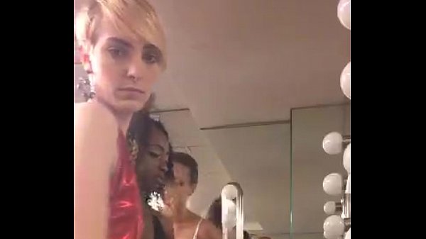 strippers counting money