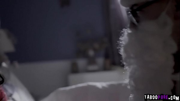 Derrick Pierce eats Emily Willis virgin pussy!