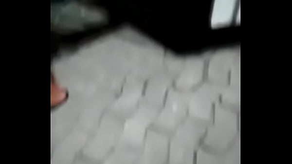 thumb horn