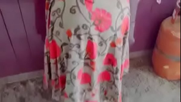 डिलीवरी करने आया लडका भाभी को चोदा।