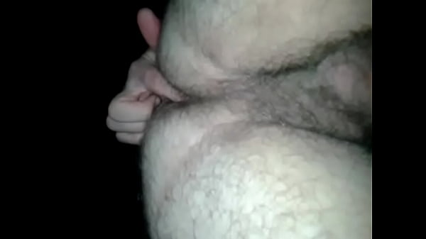 Download Video - gordito metiendose el dedo