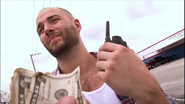 BAIT BUS - Straight Bait Corey Rezzon Gets Tric...