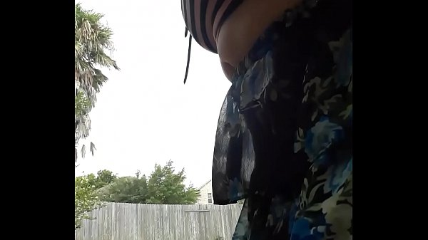 thumb lawmowerin yard