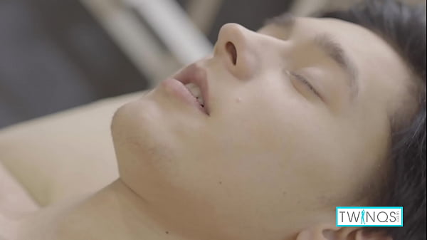 Download Video - Logan Fucks Lucas Anally Was He Was Seduced On The Massage Bed&excl;