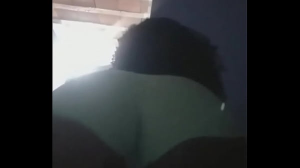 brunette dancing 15 sec