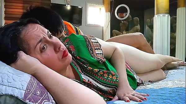 Indian stepmom gets fucked