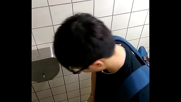 Download Video - spying at the MRT restroom