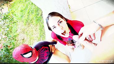Spider-Man Cosplay Threesome – Masked Throat, Outdoor Anal, Piss in Both Mouths