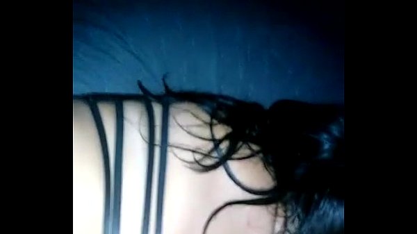 Download Video - dividindo a buceta da esposa com o garot&atilde;o de 18