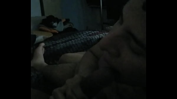 Slutty Twink Donne Une Bonne Tête