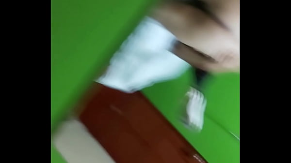 Download Video - Un fan pingon no resistio en cacharme pronto