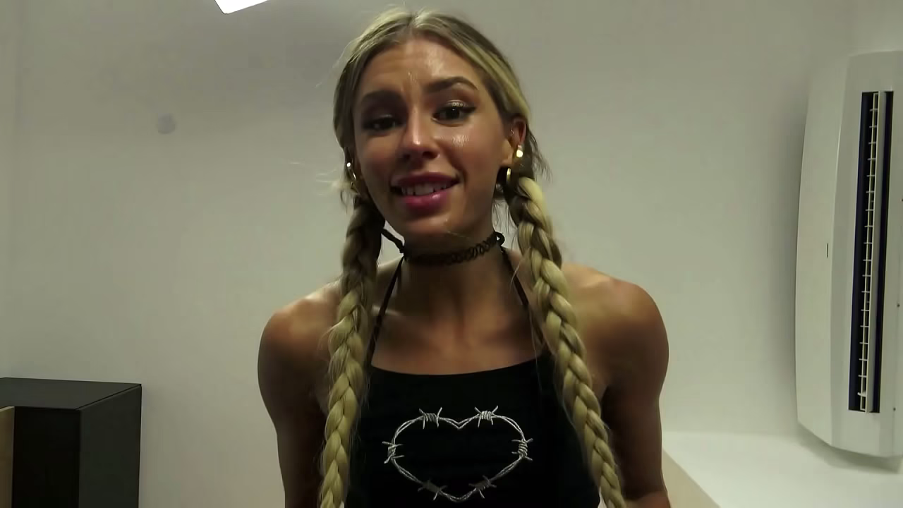 Shirley`s Giantess Fishnet Stomping Feet!