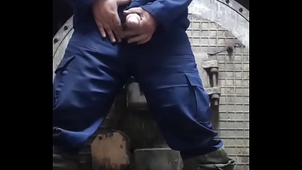 This handyman from Russia set a record: his cum...