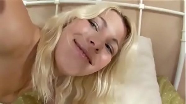 Teen With Huge Floppy Pussy Lips Puts A Thick Cock In Her Butt