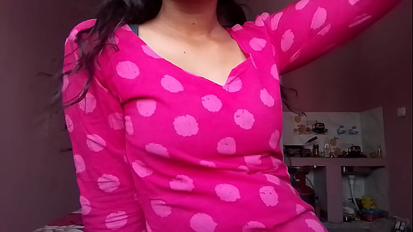 Download Video - Indian desi bhabhi showing her assets to her bf&period;