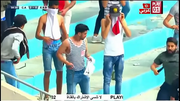 Download Video - Tunisian supporter shows his dick to police