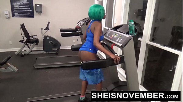 Walking Naked Bubble Butt Ebony Babe Getting Fit Inside Public Gym Msnovember HD Sheisnovember