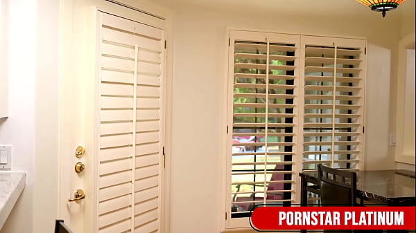 HornyCougar Kyla Keys Drains Oliver Faze's Cock With Her Pussy!