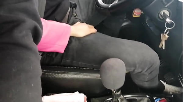 I FUCK MY UBER DRIVER IN THE CAR AND THEY DISCOVER US