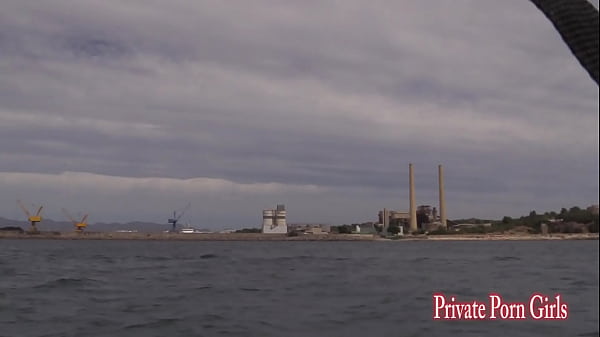 Amanda Jane - Sperma schl&uuml;rfen auf Mallorca