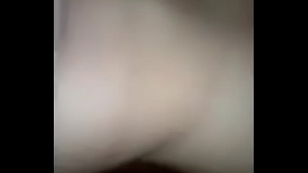 Download Video - Mi Venezolana culona busca trio