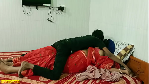 Indian hot beautiful bhabhi fucked by young thief! Plz don't cum inside