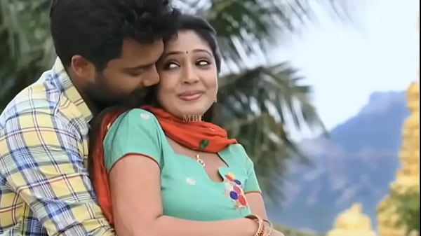 Veena nadakumar navel boobs